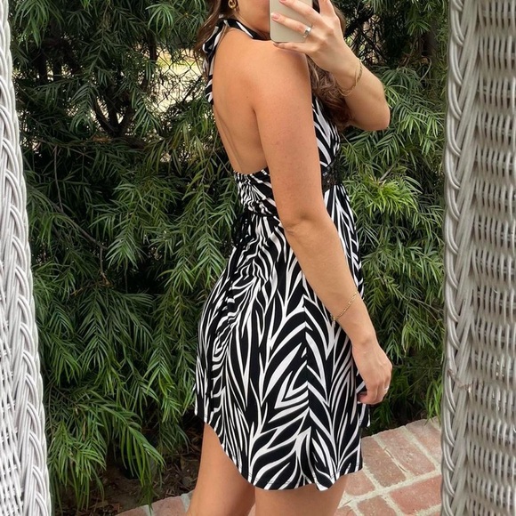 Y2K kiwi Zebra print halter dress with sequin belt size small - Picture 4 of 6